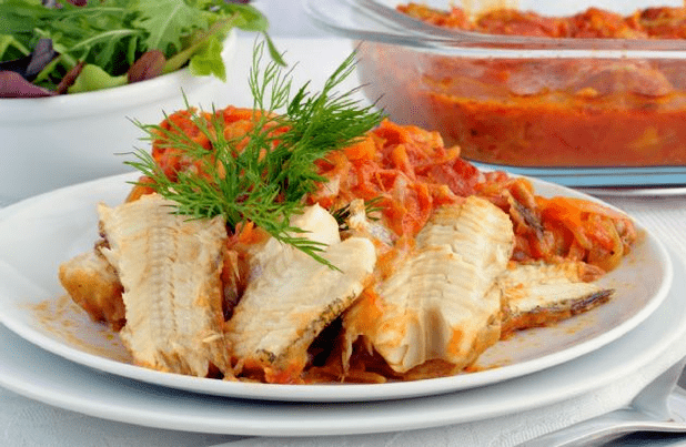piatto di pesce a dieta proteica