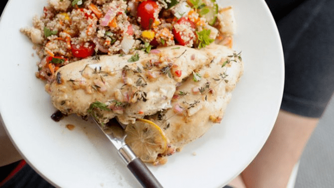 salmone con quinoa a dieta proteica