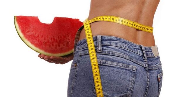 Mangiare angurie ti aiuta a perdere rapidamente 5 kg in una settimana. 